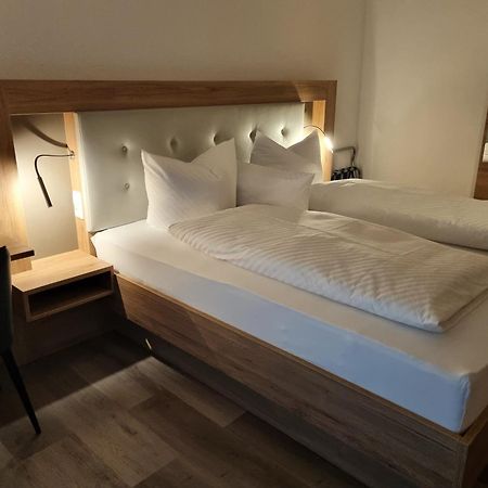 Hotel Julia Am Deich Норден Экстерьер фото