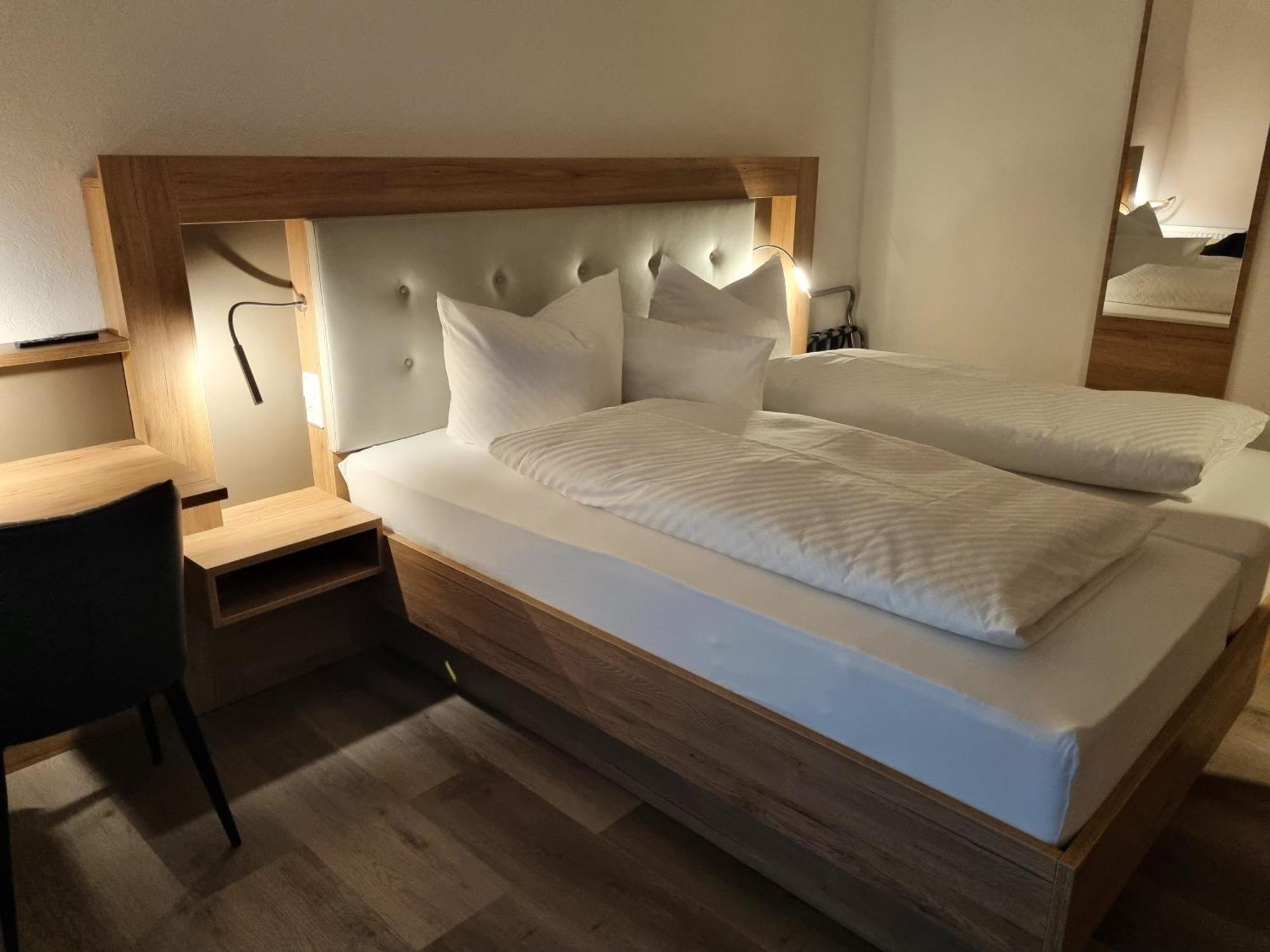 Hotel Julia Am Deich Норден Экстерьер фото